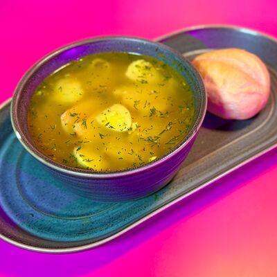 Куриный суп-лапша в ROOF по цене 370 ₽