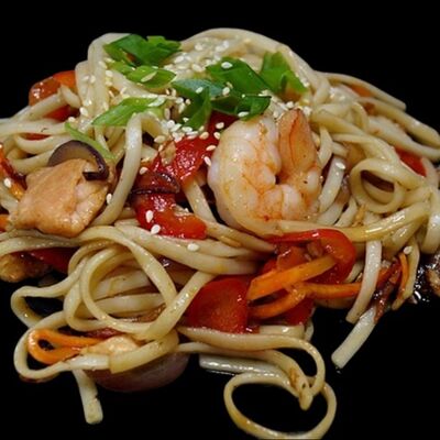 Удон с морепродуктами в Король Суши по цене 511 ₽