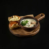 Креветки в соусе чкмерули с зеленой аджикой в Mimi