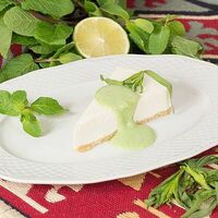 Чизкейк с мятой, тархуном и белым шоколадом в Мушмула