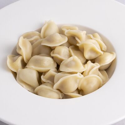 Детские пельмени отварные со сметаной или кетчупом в Jager restopub по цене 420 ₽