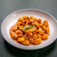 Ньокки с морепродуктами в Oreganos пицца-паста