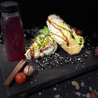 Хот-дог с курицей в Satori по цене 890 ₽