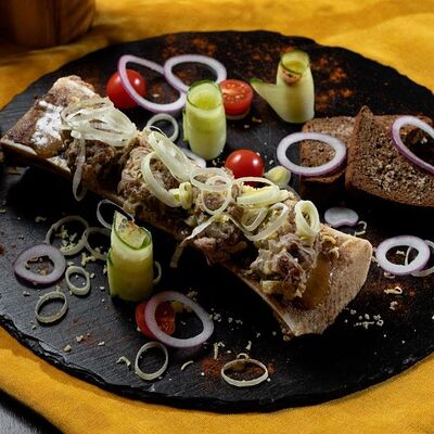 Тартар из телятины в Restobar Бекон по цене 960 ₽