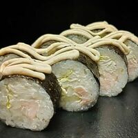 Цезарь ролл в Fin sushi