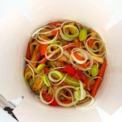 Удон с курицей в Эби Суши по цене 471 ₽