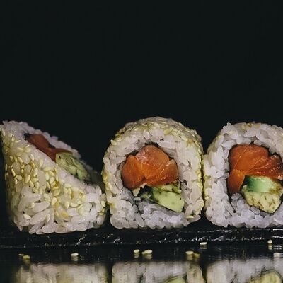 Спайси сяке маки в Zoom по цене 3828 ₸