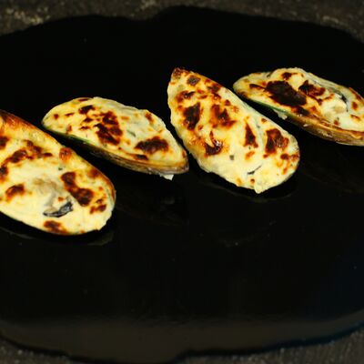 Запечённые мидии дорблю в Ем с Матрёшкой по цене 660 ₽