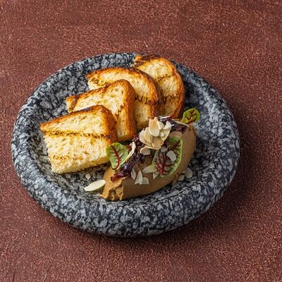 Нежный паштет с луковым конфитрюром в Гастробар Дружба по цене 460 ₽