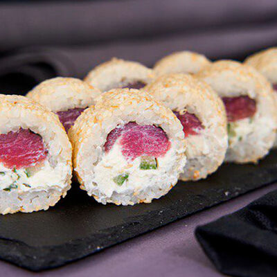 Сезам с тунцом в Sushi Master по цене 18 р.