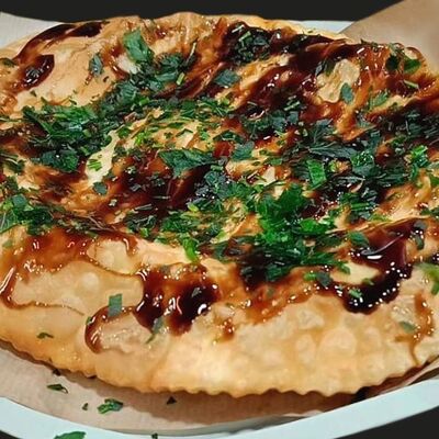 Чебупицца Курица терияки в Чебурек номер 1 по цене 590 ₽