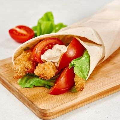 Цезарь-ролл с хрустящей курочкой в Bazar по цене 209 ₽