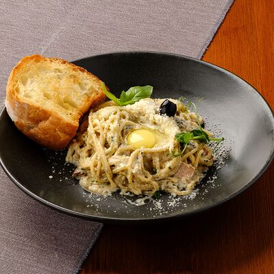 Спагетти Карбонара в Casa Mia по цене 655 ₽