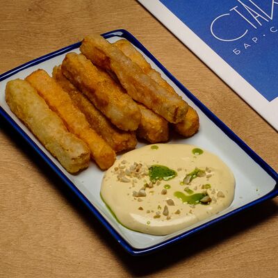 Батат фри с сырным соусом в Сидрерия Три стакана по цене 690 ₽