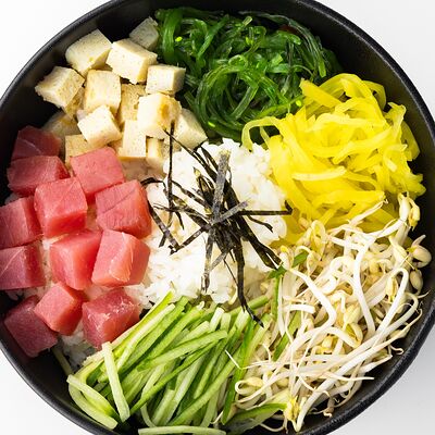 Поке с тунцом в Вкусно разно по цене 715 ₽