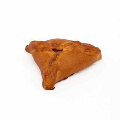 Расстегай с курицей в Бабушкины пирожки по цене 117 ₽