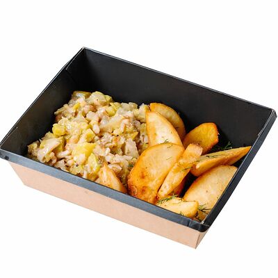 Жареные вешенки с кабачками и молодым картофелем в Дежавю по цене 350 ₽