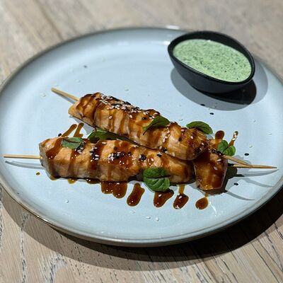 Шашлык из семгив Сквер по цене 840 ₽