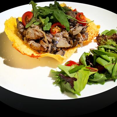 Курица с сыром пармезан в Пусан по цене 650 ₽