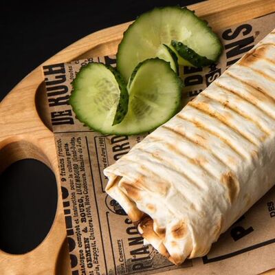 Ролл Бургер в Шницель по цене 455 ₽