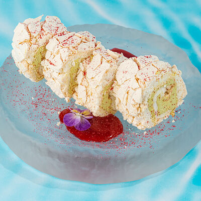 Меренговый ролл в Nemo по цене 450 ₽