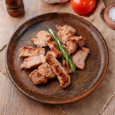 Шашлык из свиной шеи в Берлога по цене 480 ₽