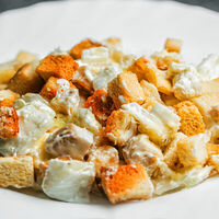 Салат Цезарь в Gustosa Pizza