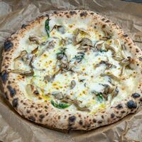 Наполи Грибная с трюфельным маслом 20см в Rustic Pizza