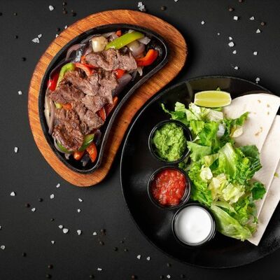 Фахитас с говядиной в Mesto Sushi & Grill по цене 520