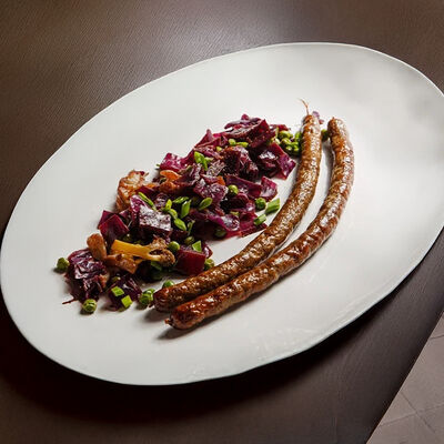 Баранья колбаска с восточными специями и разными маринадами в Бибирево по цене 1200 ₽