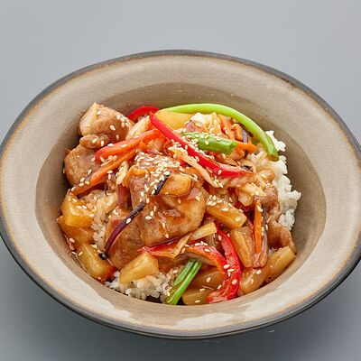 Свинина в кисло-сладком соусев Kartel food по цене 504 ₽