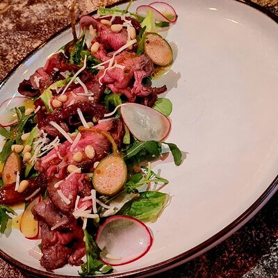 Салат с ростбифом в Gusto по цене 610 ₽