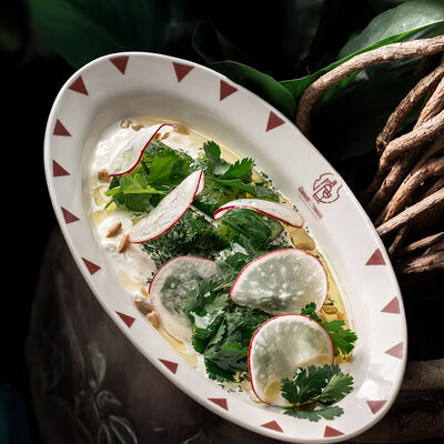 Страчателла с огурцами и кахетинским маслом в ЮжанеГорожане по цене 518 ₽