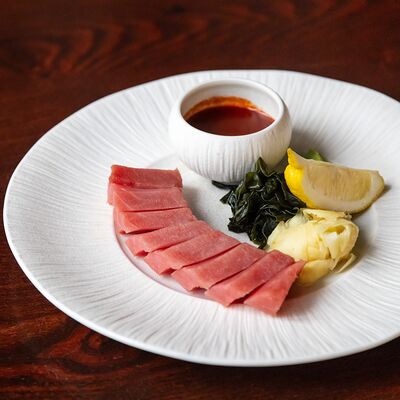 Сашими с тунцомв Бульвар по цене 960 ₽