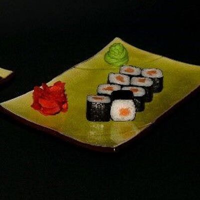 Саки Маки в Favorite Sushi по цене 247 ₽