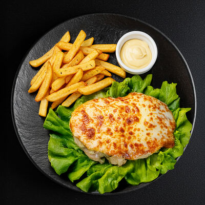 Курица по-французски в Балу по цене 360 ₽