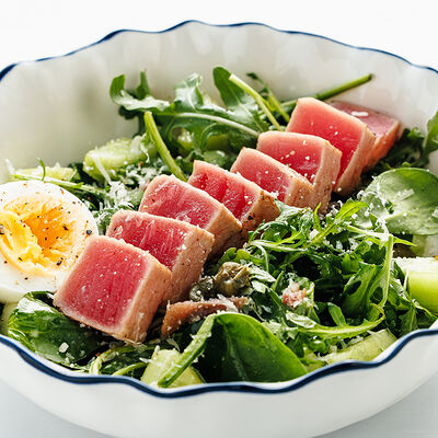 Салат зеленый с тунцом в Причал по цене 860 ₽