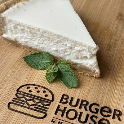 Чизкейк в Burger House по цене 220 ₽