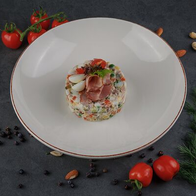 Салат оливье с грудинкой в Руки ВВерх! Бар по цене 550 ₽