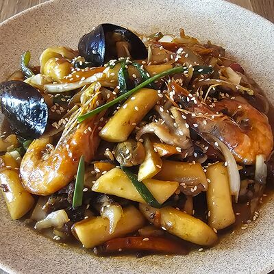 Ттокпоки по-китайски в Soju по цене 1200 ₽