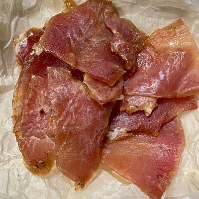 Мясные чипсы из свинины в BEERFOLIO по цене 294 ₽