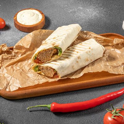 Люля курица в лаваше с овощами в Восточка по цене 400 ₽