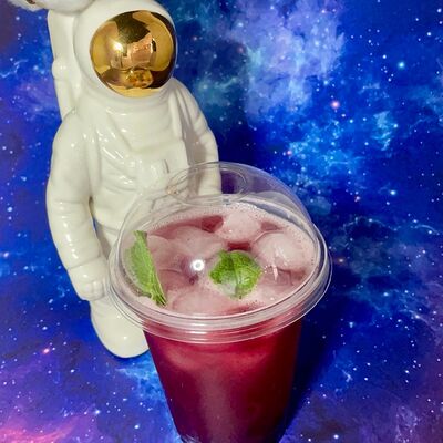 Лимонад ежевика в Кот и Космонавт по цене 350 ₽