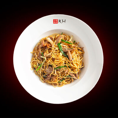 Лапша по-гонконгски с уткой в Китайские Новости по цене 950 ₽