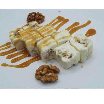 Сладкий ролл Ореховый в Sushi Hai по цене 635 ₽