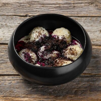 Ленивые вареники с черникой и заварным кремом в Литвины по цене 18 р.