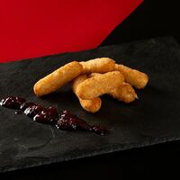 Сырные палочки с клюквенным соусом в Фабрика БО