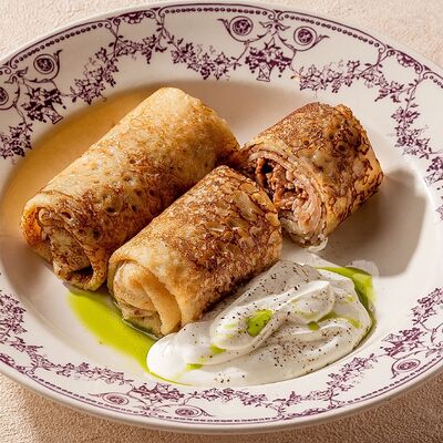 Блинчики с мясом в Софи и Аннабель по цене 390 ₽