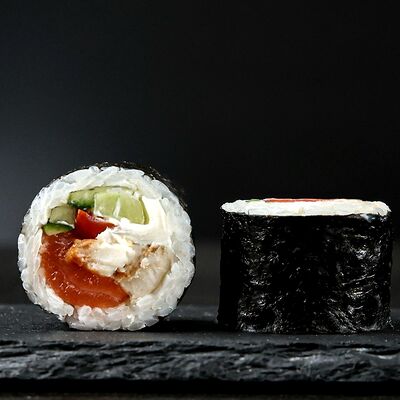 Амай-ролл в Loca Pizza по цене 650 ₽