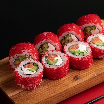 Ролл Ya Калифорния с лососем сяке в Рыбин Гуд Sushi Premium по цене 911 ₽